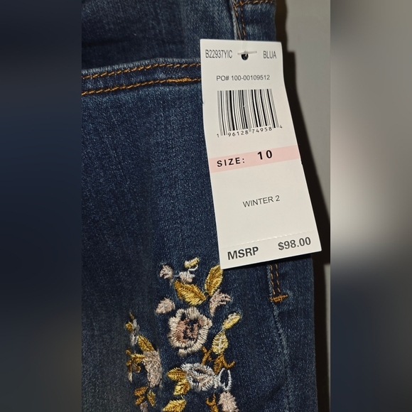 Democracy Dark Blue Floral Embroidered Jeans Size 10 - Picture 5 of 9